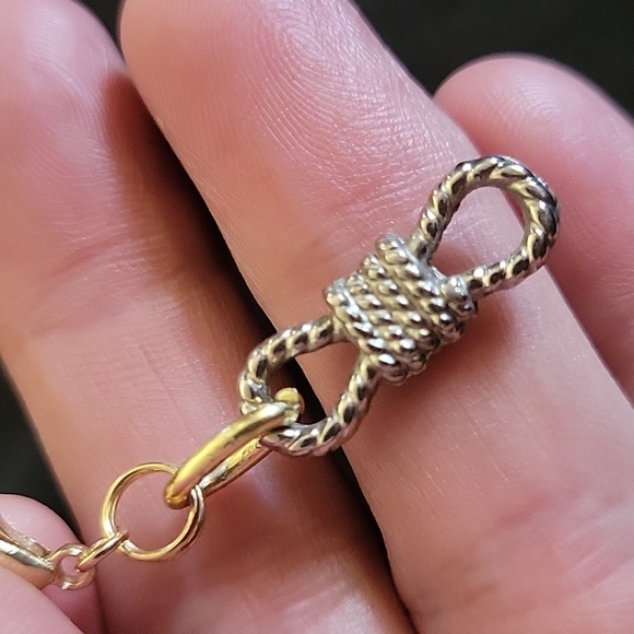 Silver and goldtone rope charm - Picture 3 of 4